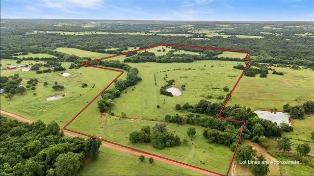 Front exterior — E 810 Road, Tryon, OK 74875