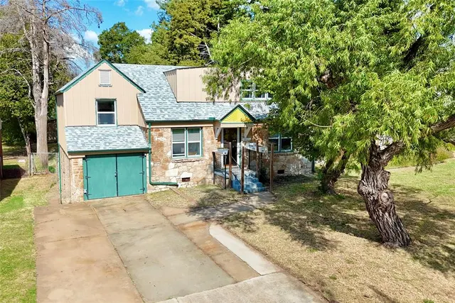Front exterior — 2621 NW 32nd Street, Oklahoma City, OK 73112