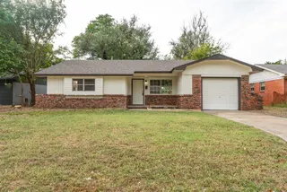 Sold home at 916 Canterbury Avenue