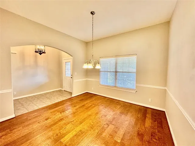 Photo 7 — 208 E 113th Street, Jenks, OK 74037