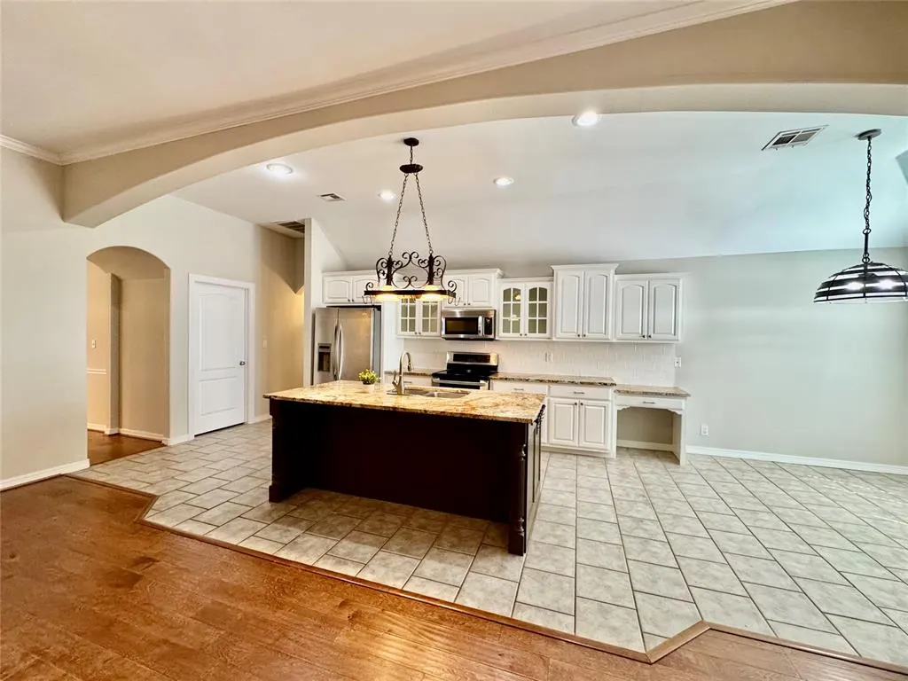 Photo 25 — 208 E 113th Street, Jenks, OK 74037