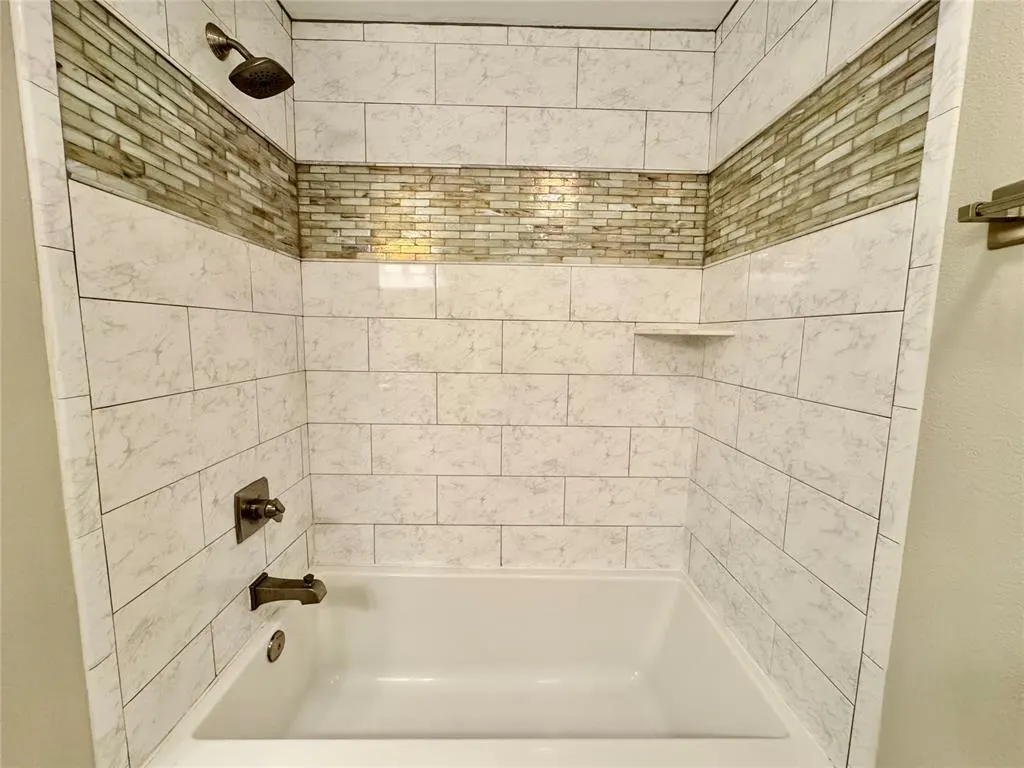 Photo 44 — 208 E 113th Street, Jenks, OK 74037
