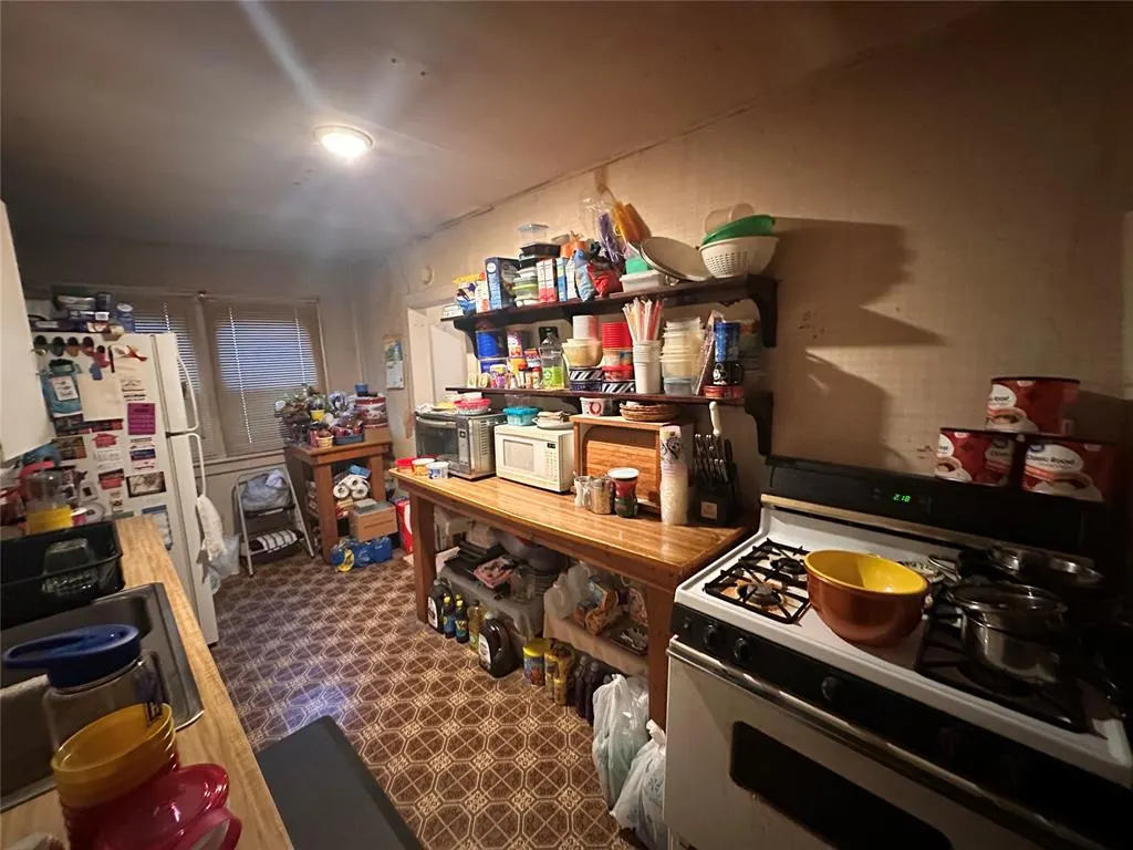 Photo 4 — 4113 S Harvey Avenue, Oklahoma City, OK 73109