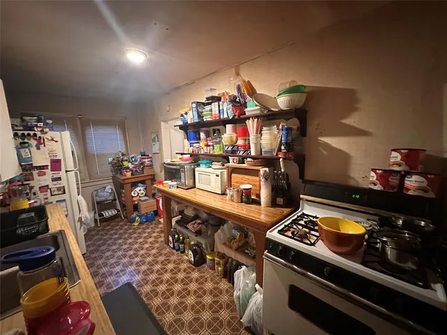 Photo 4 — 4113 S Harvey Avenue, Oklahoma City, OK 73109