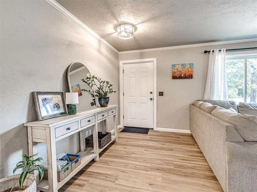 Photo 5 — 2 Timber Oaks Road, McLoud, OK 74851