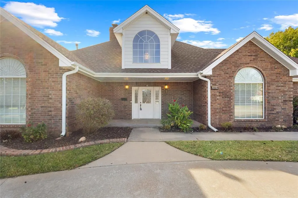 Photo 4 — 1319 Hickory Street, Weatherford, OK 73096