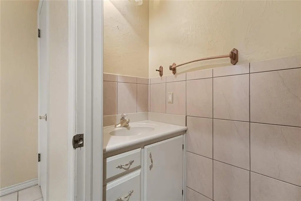 Photo 21 — 1319 Hickory Street, Weatherford, OK 73096