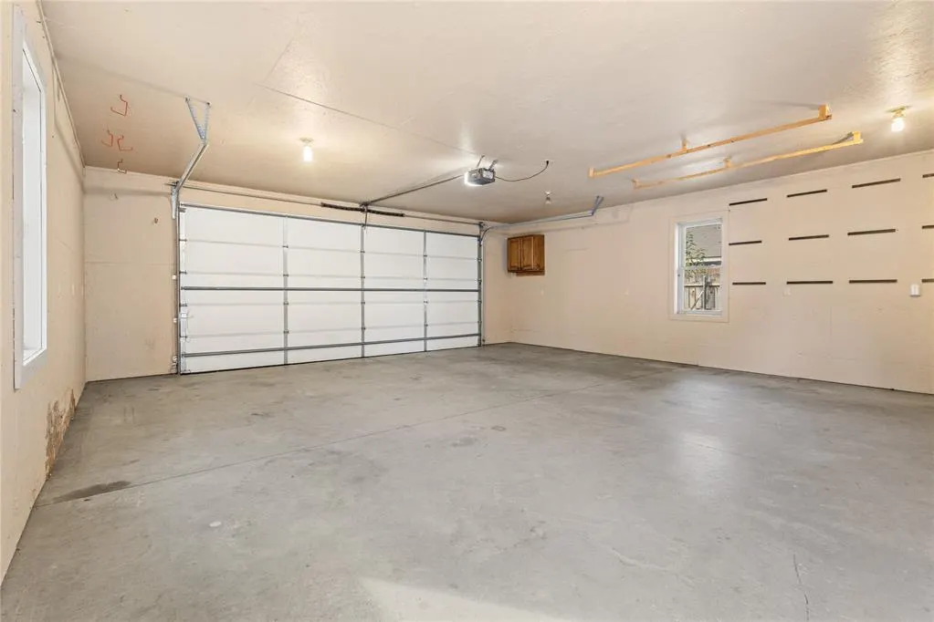 Photo 43 — 1319 Hickory Street, Weatherford, OK 73096