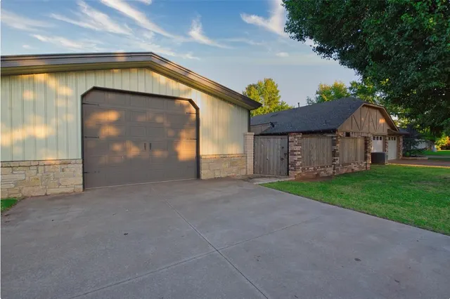 Photo 5 — 1409 Dalton Avenue, Elk City, OK 73644