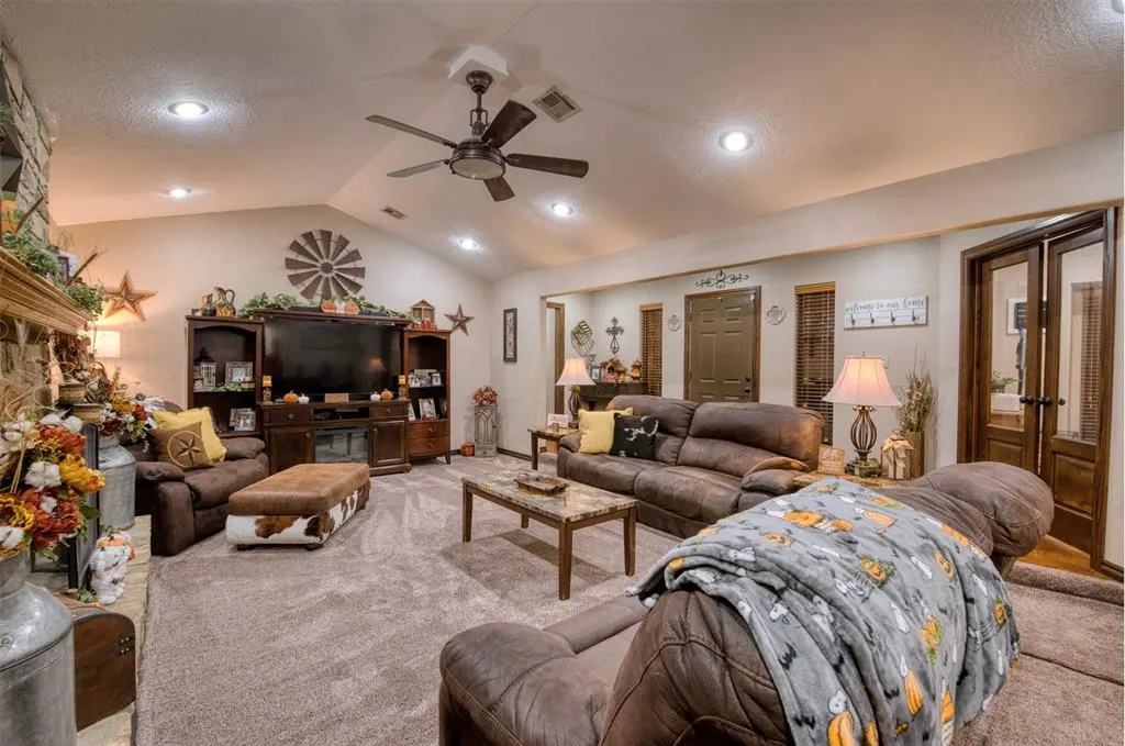 Photo 17 — 1409 Dalton Avenue, Elk City, OK 73644