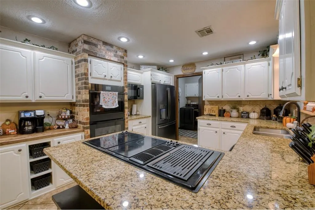 Photo 23 — 1409 Dalton Avenue, Elk City, OK 73644