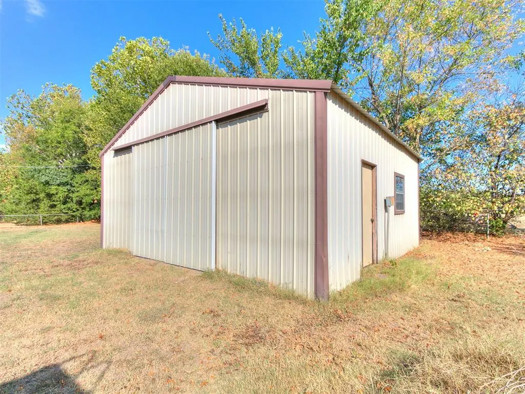 Photo 5 — 19901 Prairie View Road, Tecumseh, OK 74873
