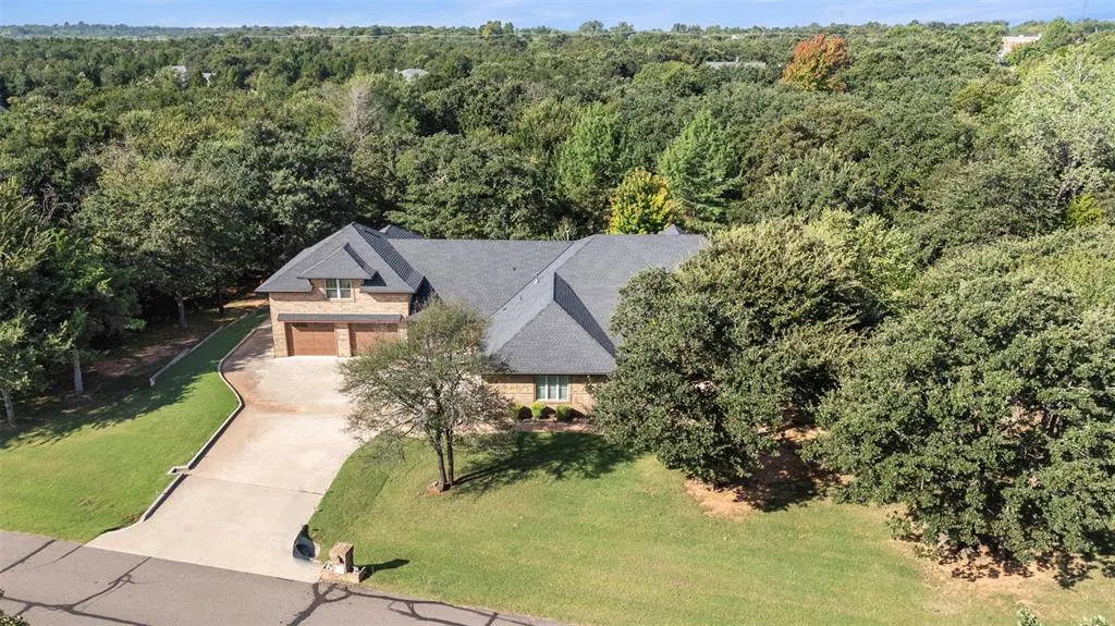 Photo 4 — 4600 Clipper Crossing, Edmond, OK 73013