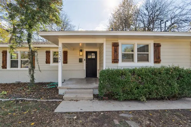 Front exterior — 1222 Windsor Way, Norman, OK 73069