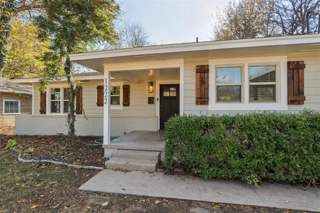 Photo 2 — 1222 Windsor Way, Norman, OK 73069