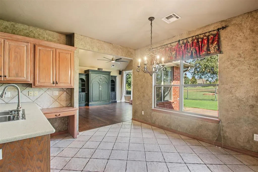 Photo 20 — 409 Heritage Green Road, Edmond, OK 73003