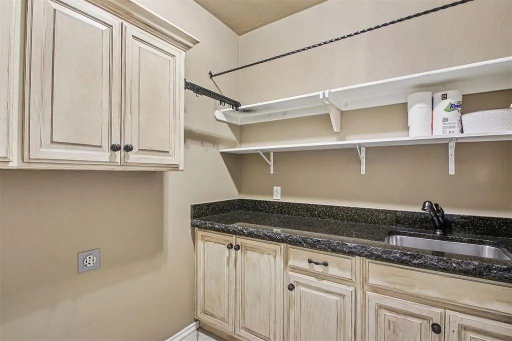 Photo 41 — 409 Heritage Green Road, Edmond, OK 73003