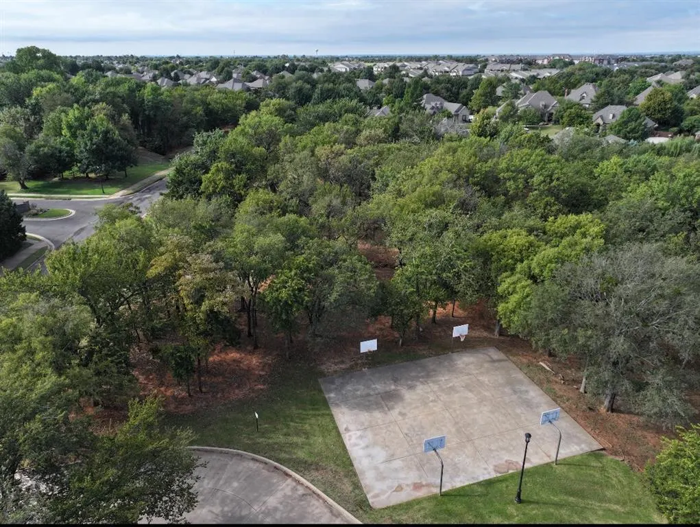 Photo 50 — 409 Heritage Green Road, Edmond, OK 73003