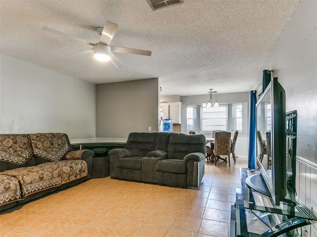 Photo 7 — 804 N Anita Drive, Oklahoma City, OK 73127