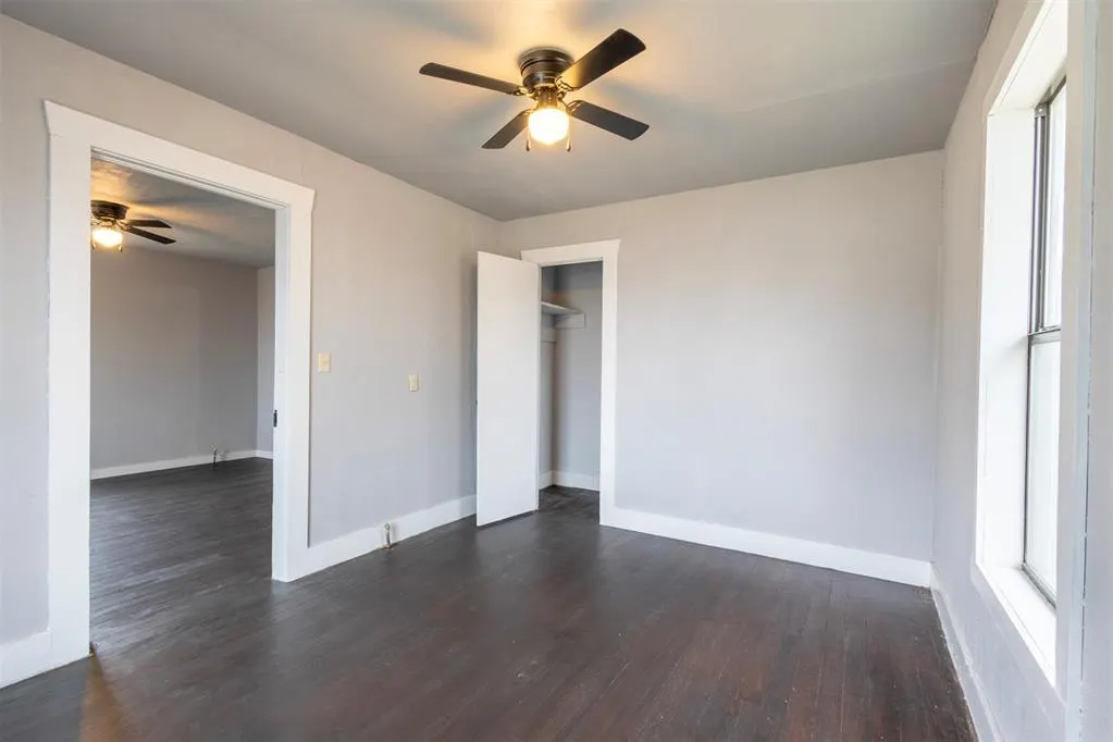 Photo 13 — 305 W Cedar Avenue, Sayre, OK 73662