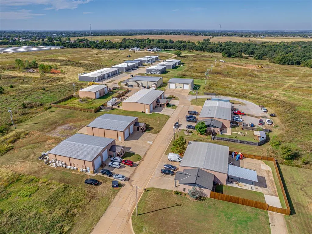 Photo 44 — 260 N Silver Road, Edmond, OK 73025