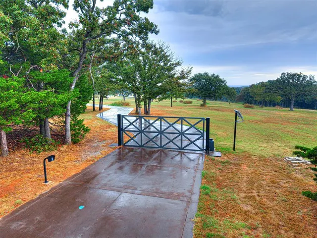 Photo 6 — 24250 N Post Road, Arcadia, OK 73007