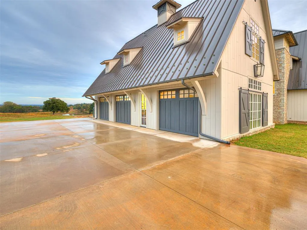 Photo 10 — 24250 N Post Road, Arcadia, OK 73007