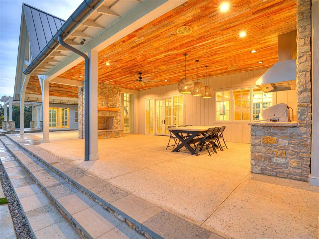 Photo 12 — 24250 N Post Road, Arcadia, OK 73007