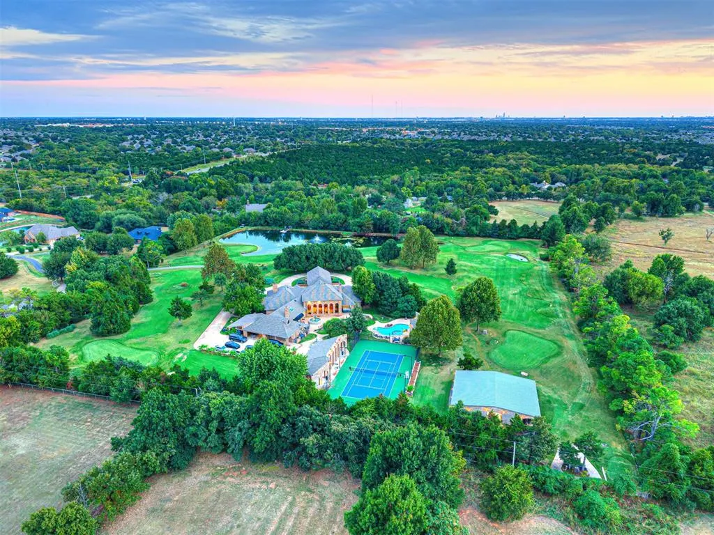 Photo 7 — 2605 Oakcrest Drive, Edmond, OK 73012