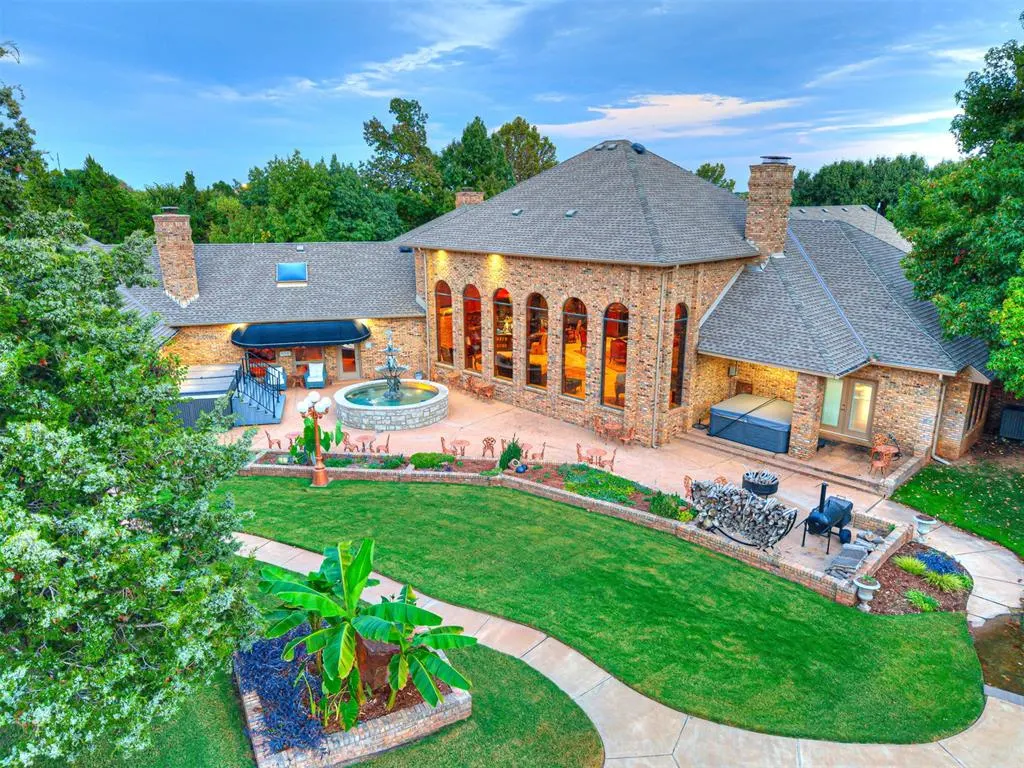 Photo 10 — 2605 Oakcrest Drive, Edmond, OK 73012