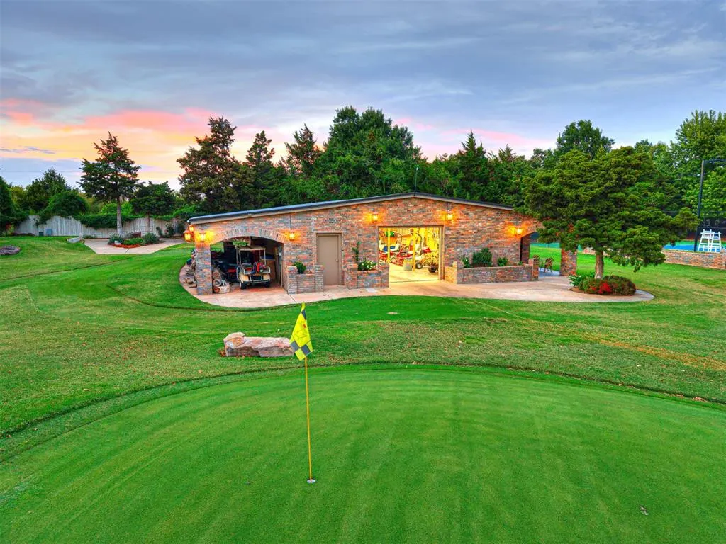 Photo 19 — 2605 Oakcrest Drive, Edmond, OK 73012