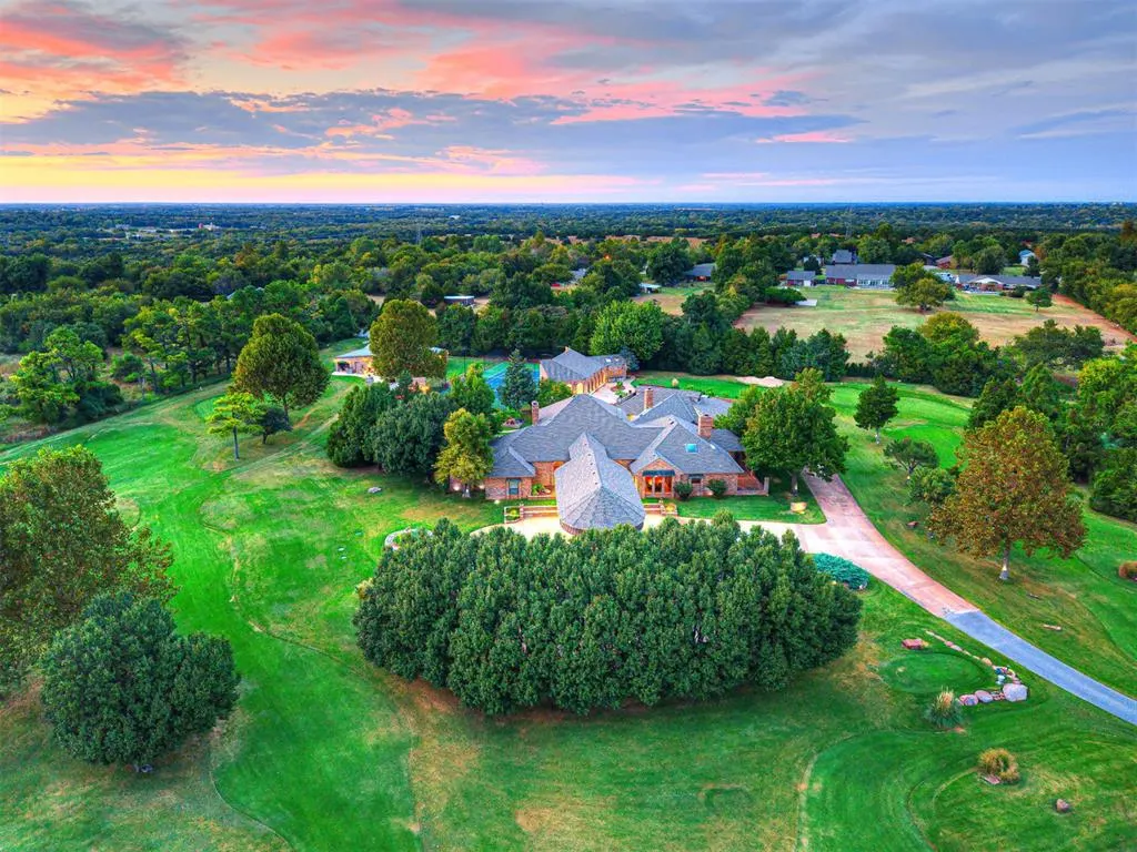 Photo 22 — 2605 Oakcrest Drive, Edmond, OK 73012