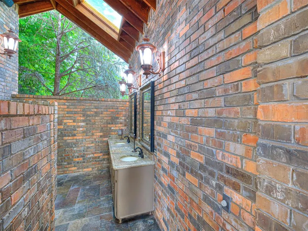 Photo 30 — 2605 Oakcrest Drive, Edmond, OK 73012