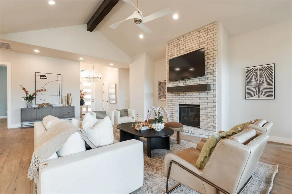 Photo 11 — 364 Saint Claire Drive Drive, Edmond, OK 73025