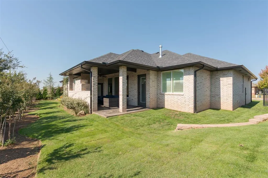 Photo 48 — 364 Saint Claire Drive Drive, Edmond, OK 73025
