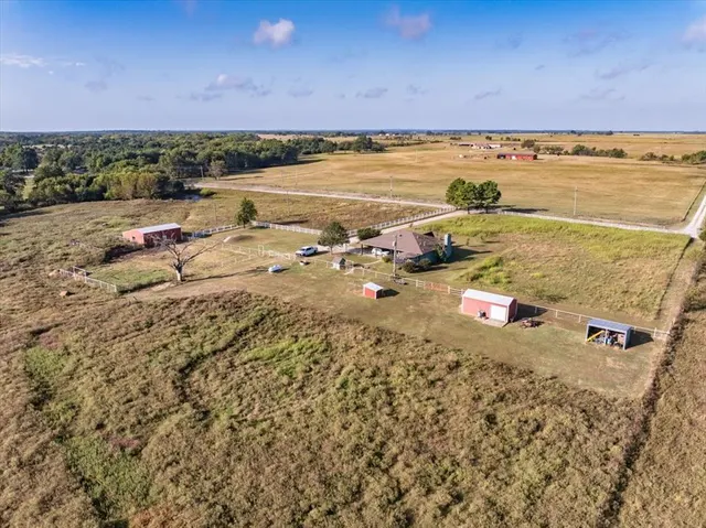 Photo 2 — 11445 NS 3540 Road, Prague, OK 74864