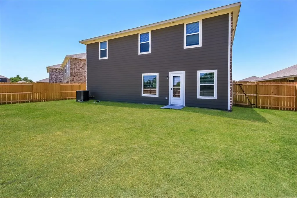 Photo 17 — 1607 Crimson Lake Boulevard, El Reno, OK 73036
