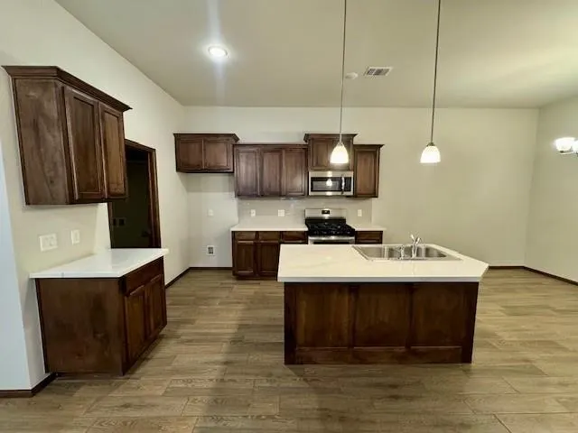 Photo 5 — 2404 Finesilver Lane, Oklahoma City, OK 73128