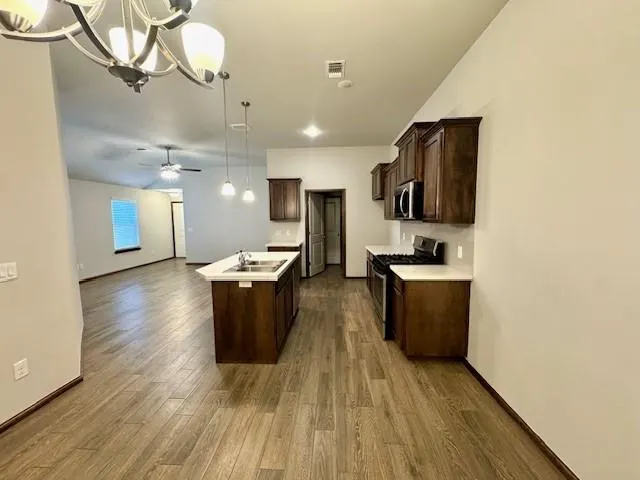 Photo 7 — 2404 Finesilver Lane, Oklahoma City, OK 73128