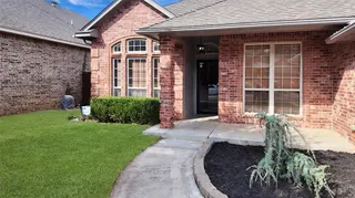 Sold home at 2537 SW 141st Street