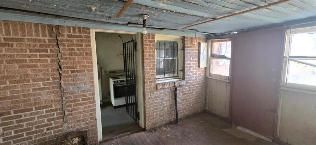 Photo 11 — 1521 NE 11th Street, Oklahoma City, OK 73117