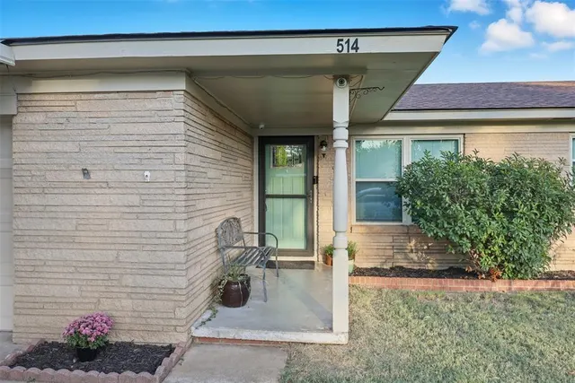 Front exterior — 514 N Bell Drive, Crescent, OK 73028