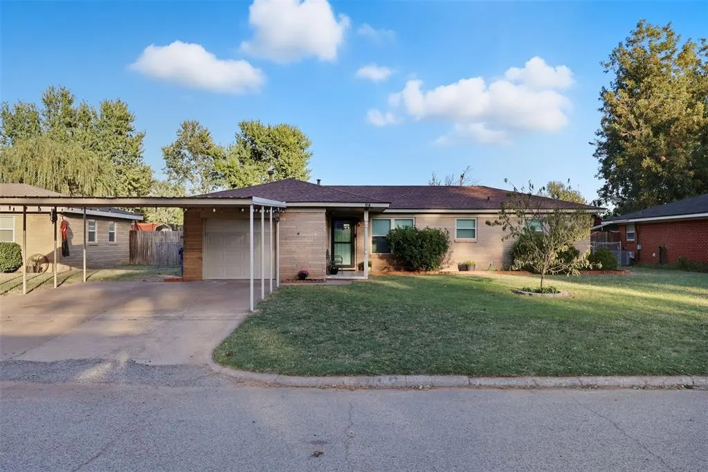 Photo 3 — 514 N Bell Drive, Crescent, OK 73028