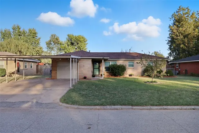 Photo 3 — 514 N Bell Drive, Crescent, OK 73028