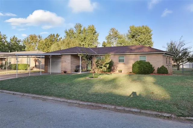 Photo 4 — 514 N Bell Drive, Crescent, OK 73028
