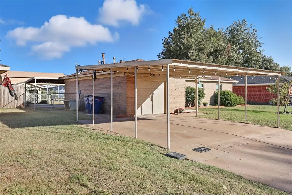 Photo 6 — 514 N Bell Drive, Crescent, OK 73028
