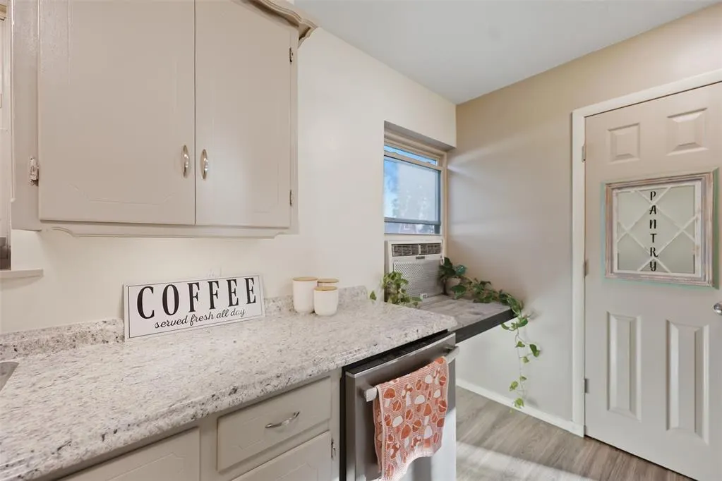 Photo 12 — 514 N Bell Drive, Crescent, OK 73028