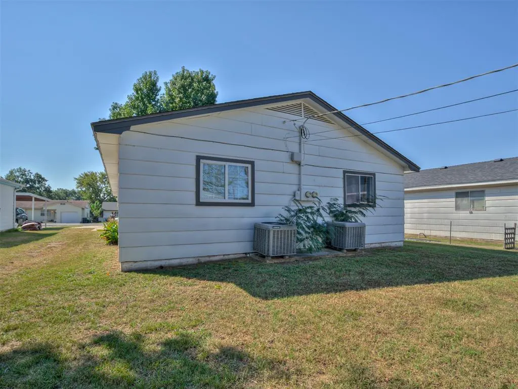 Photo 40 — 1106 E Alice Street, Shawnee, OK 74801