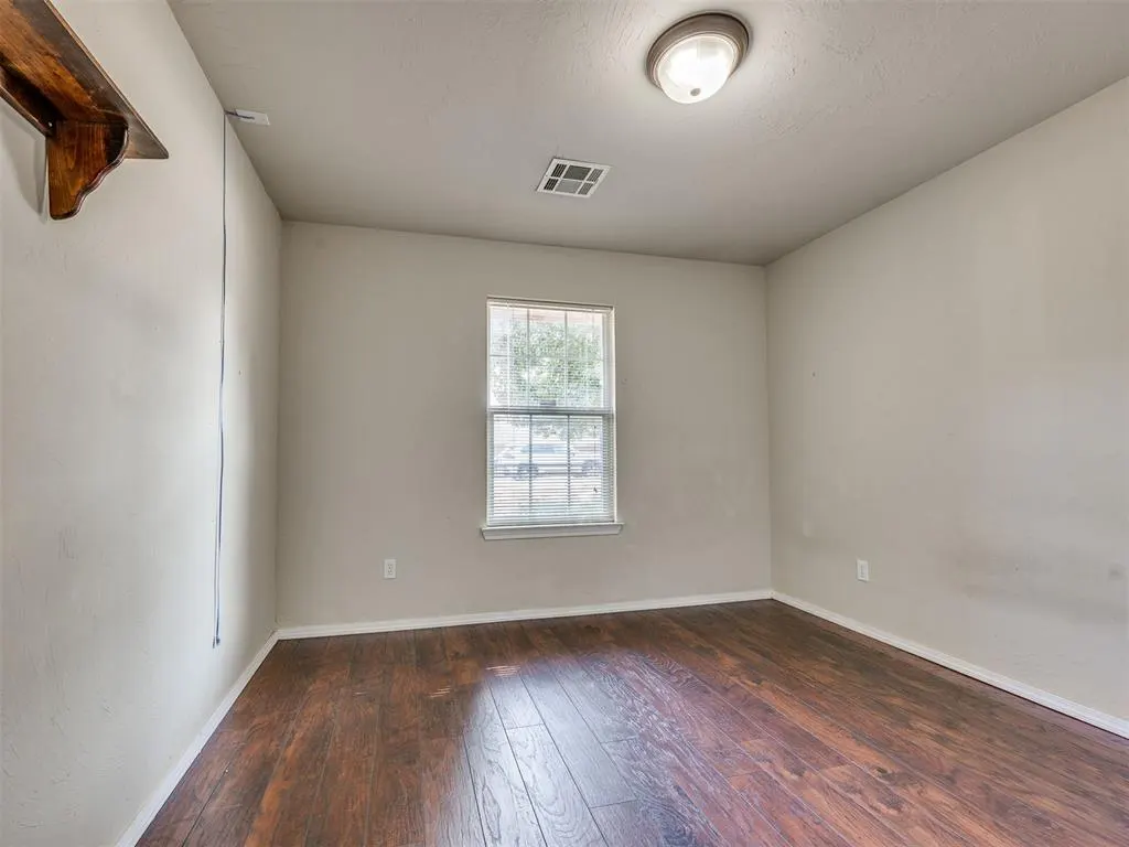 Photo 15 — 2601 S Lindsay Avenue, Oklahoma City, OK 73129