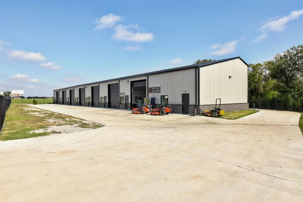 Photo 6 — 121 Airport Road, Goldsby, OK 73093